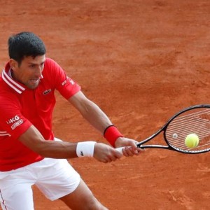 开云体育下载-蒙卡焦点战德约打成“教学课” 轻松收获红土开门红